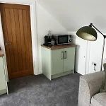 Coastal Escape With Ocean And Mountain Views Apartament *
